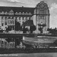 Miniatura zdjęcia "Glogau, Koenig-Friedrich-Platz mit Lyzeum"